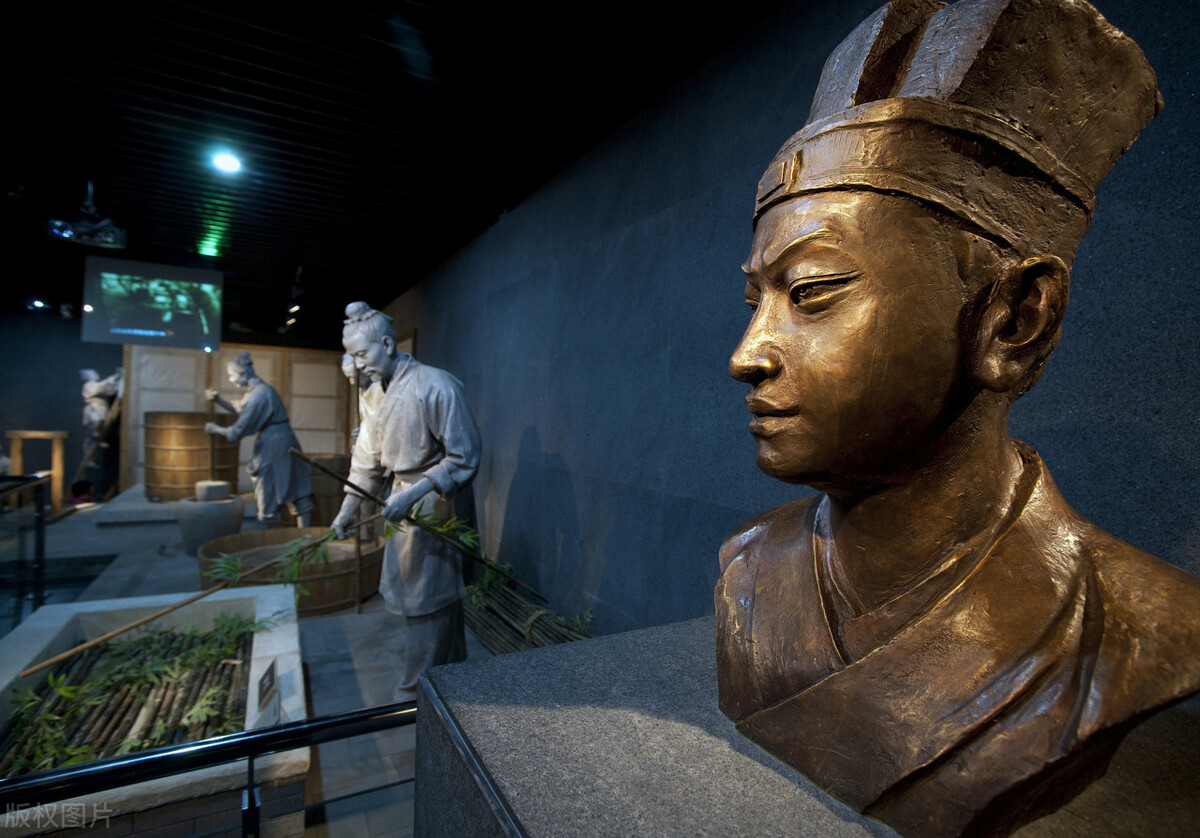 发明了造纸术的蔡伦为何最终自尽而死