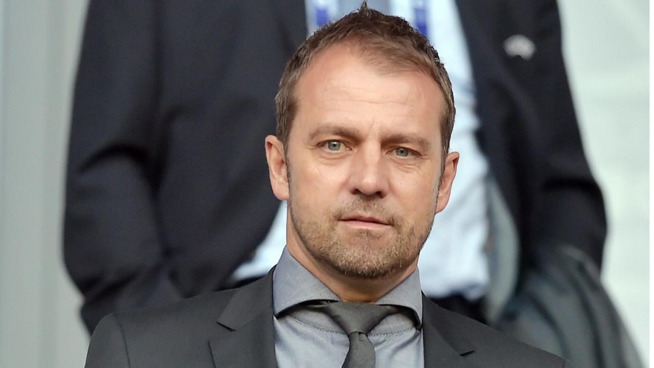 德国足球队主教练是谁呢?