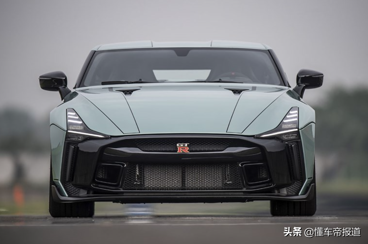 gtr是什么车多少钱(新车｜售价高达770万元，战神GT-R 50量产原型车出炉，交付在即)