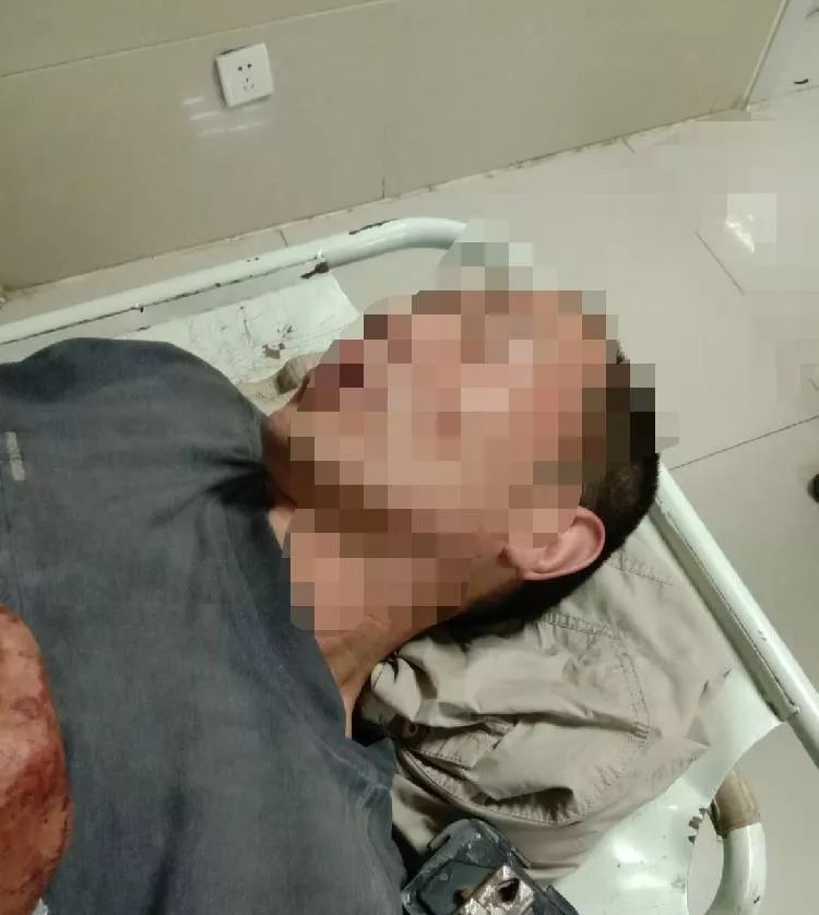 追女大学生遭拒 男方持械砍伤其一家3口后遭反杀 法院这样判……