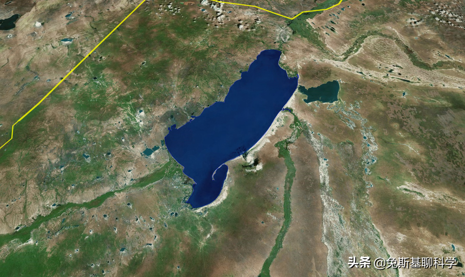 我国最大湖泊(中国湖泊面积十大排名，江苏和西藏各占两个，排行榜第10名在)