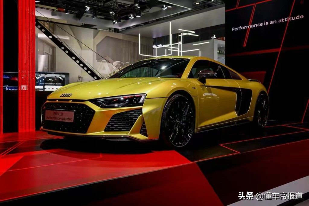 新车 | 约合人民币111万元，新款奥迪R8后驱版来了！3.7秒破百