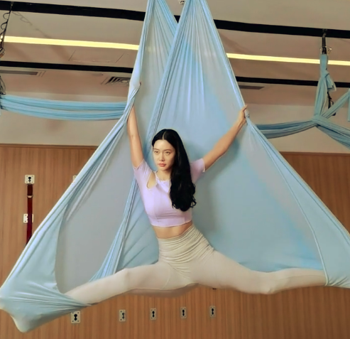 瑜伽美女图片高清图片(亚洲第一美女克拉拉造型性感) - 赤虎壹号