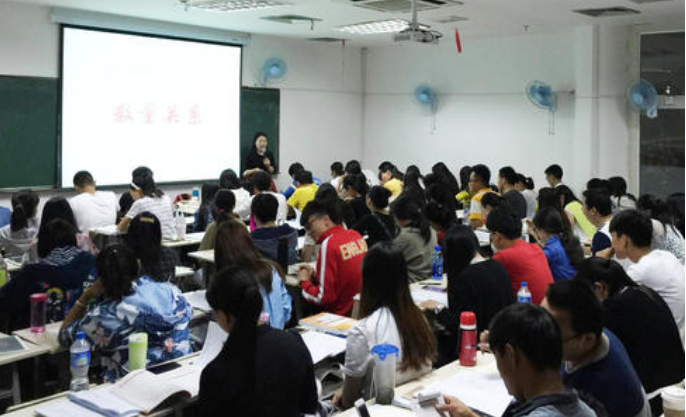 石家庄公布选调生拟录用名单，大多都双非院校，看不到名校的影子