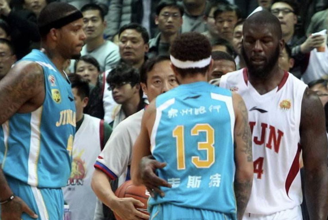 为什么nba会用韦斯特(韦斯特流落街头最大原因是受精神疾病困扰，战胜它，站起来)