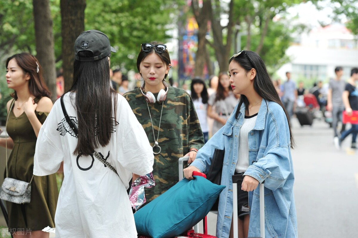 2022届艺术生如何备考南京艺术学院，艺术类专业录取分数线分析