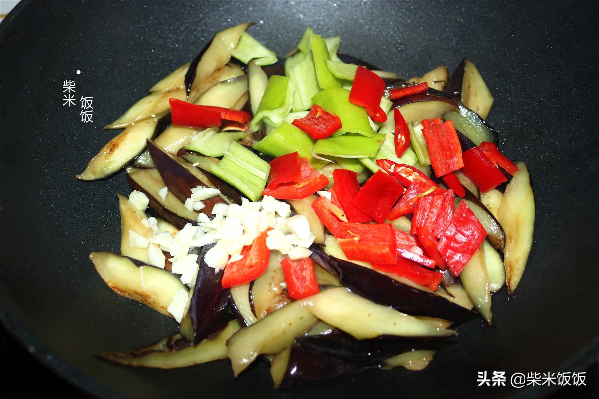 茄子的做法怎么做好吃又简单（美味茄子做法详解）