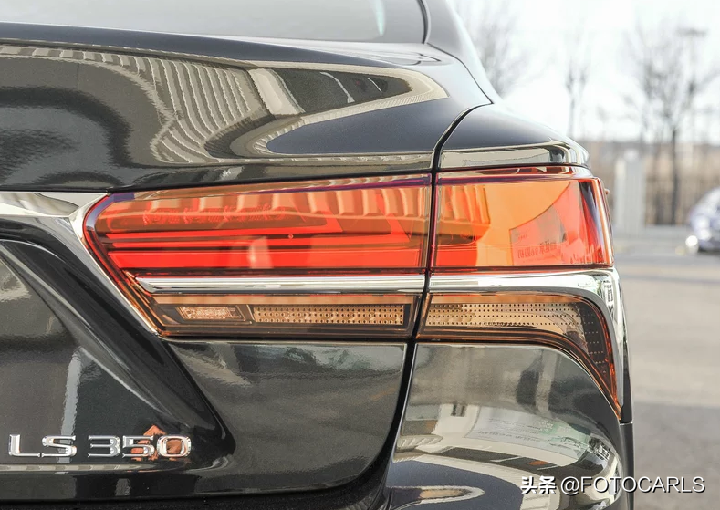 雷克萨斯LS350入门版实拍，售价80.8万起，卖的就是颜值和品质？