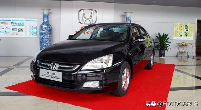 本田雅阁2005-2018车型进化史实拍，哪款才能叫经典？