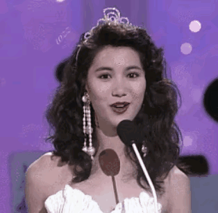 “亚洲小姐”翁虹：出生名门却演限制级，被前夫抛弃后转型逆袭