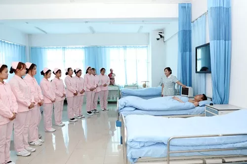 四川华新现代职业学院2020年首开护理专业