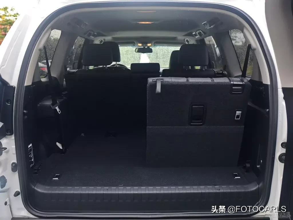 高配版“普拉多”！雷克萨斯GX 400实拍图赏，84万需要真爱！