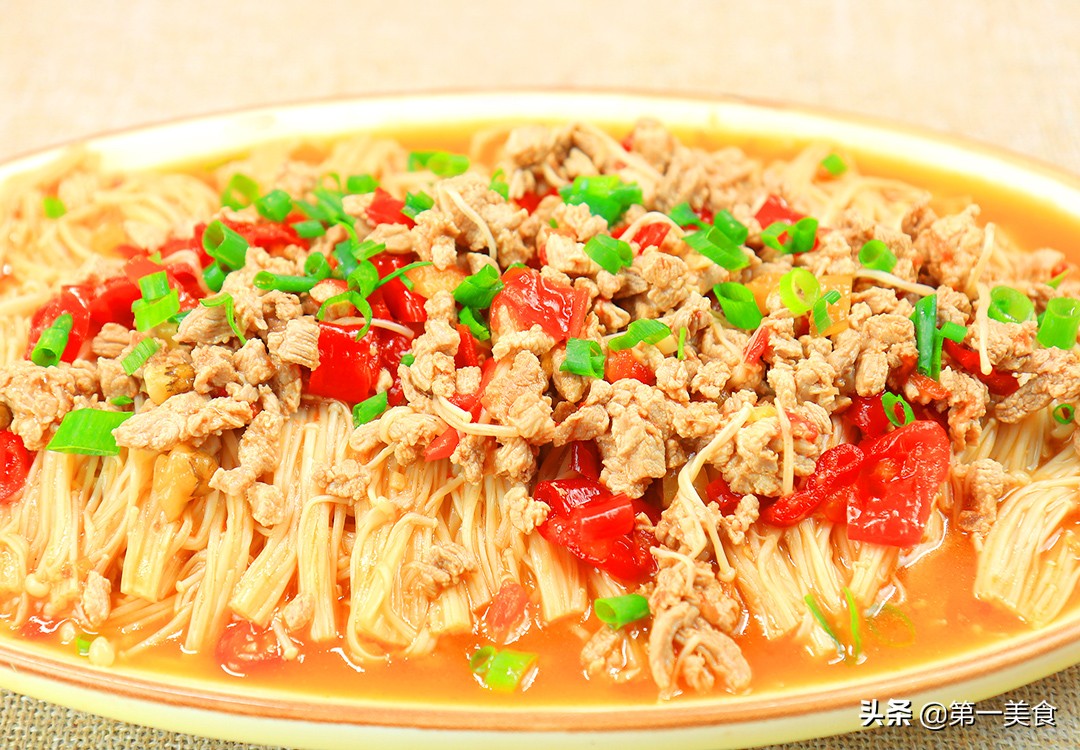 金针菇搭配它天生一对，脆嫩可口，鲜香入味，做一大盘不够吃