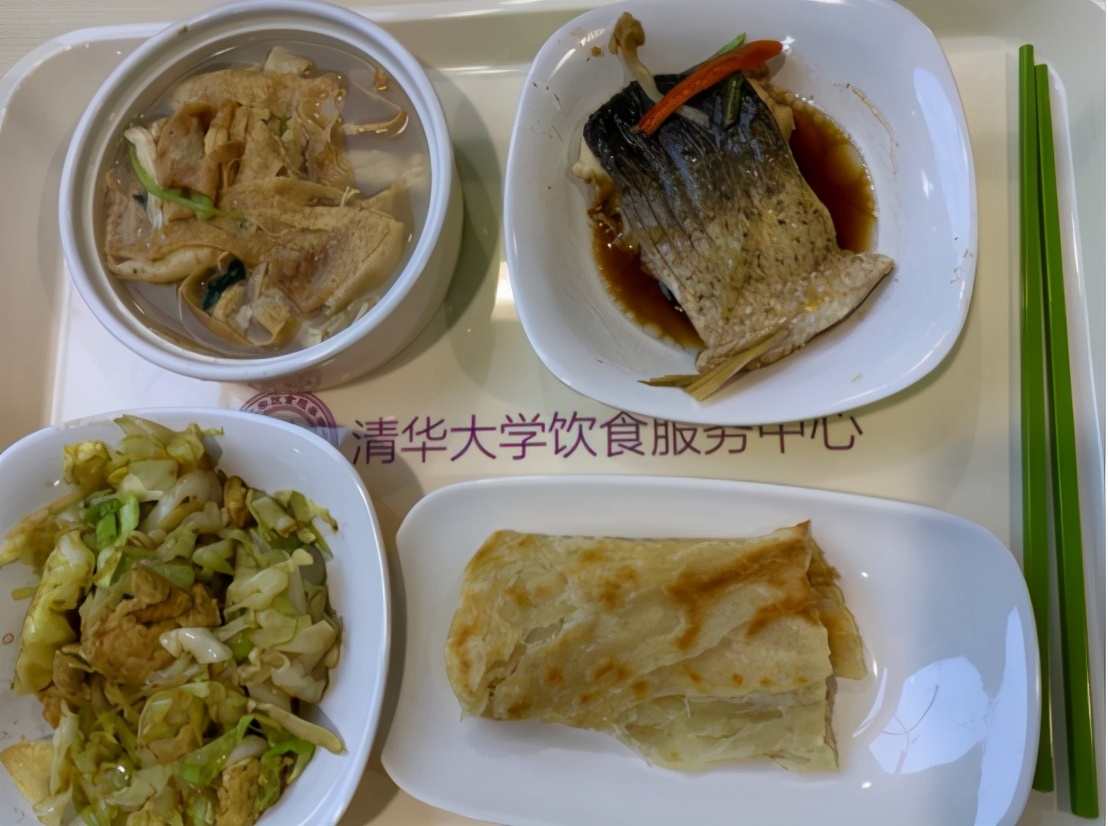 "清华大学"的食堂火了,顶级学府的食堂,也是实力与颜值并存