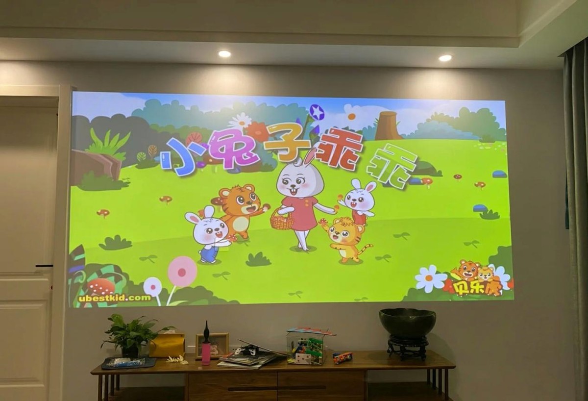 投影仪一般多少钱？看完让你买投影不被坑