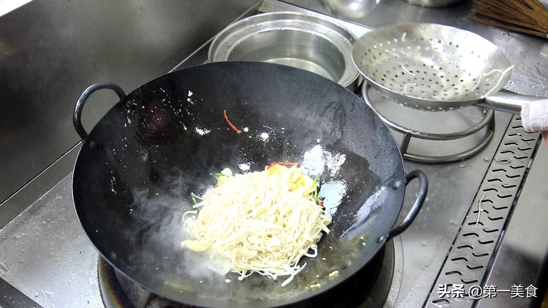 金針菇炒雞蛋,金針菇炒雞蛋怎么做好吃