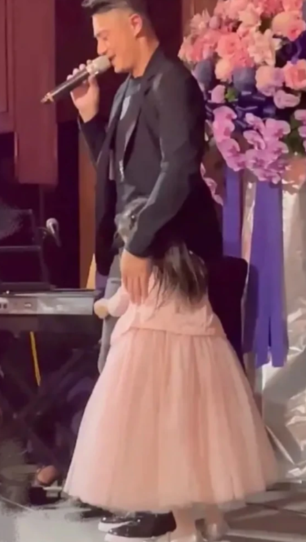 好贴心！林心如回家获女儿DIY卡通便当，直呼感动含泪吃完