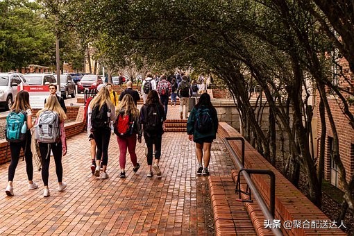 大学生每月生活费不够花，该怎样解决？