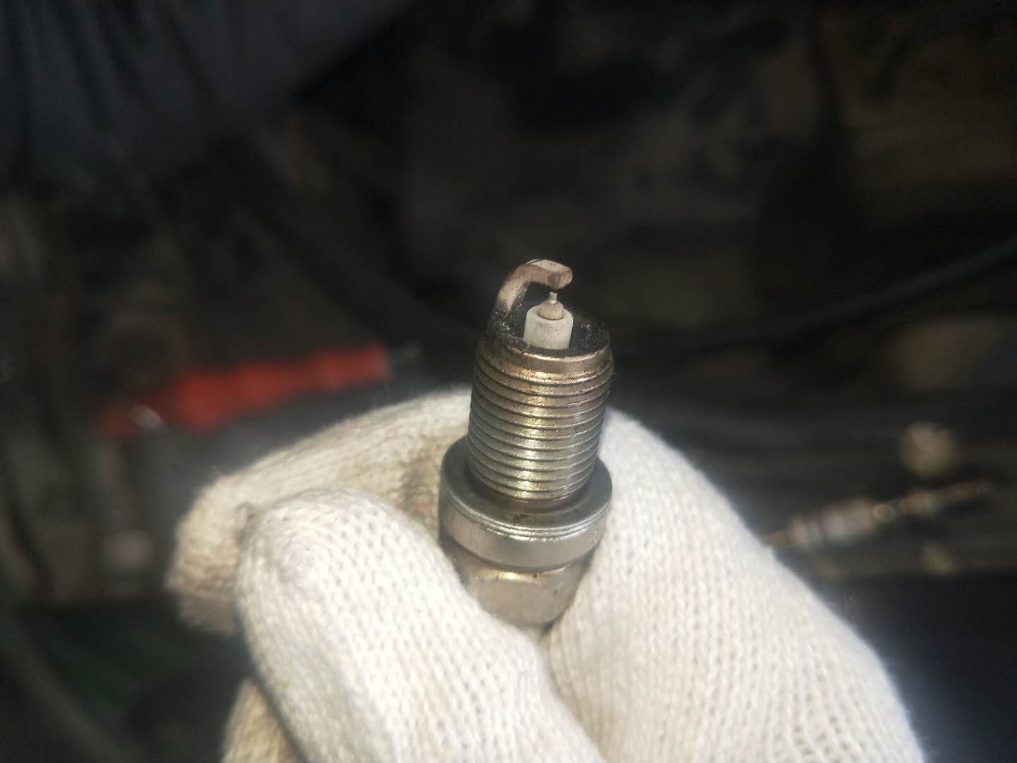 奥迪2.8V6发动机故障一大堆，最吓人的是差点把发动机甩出去