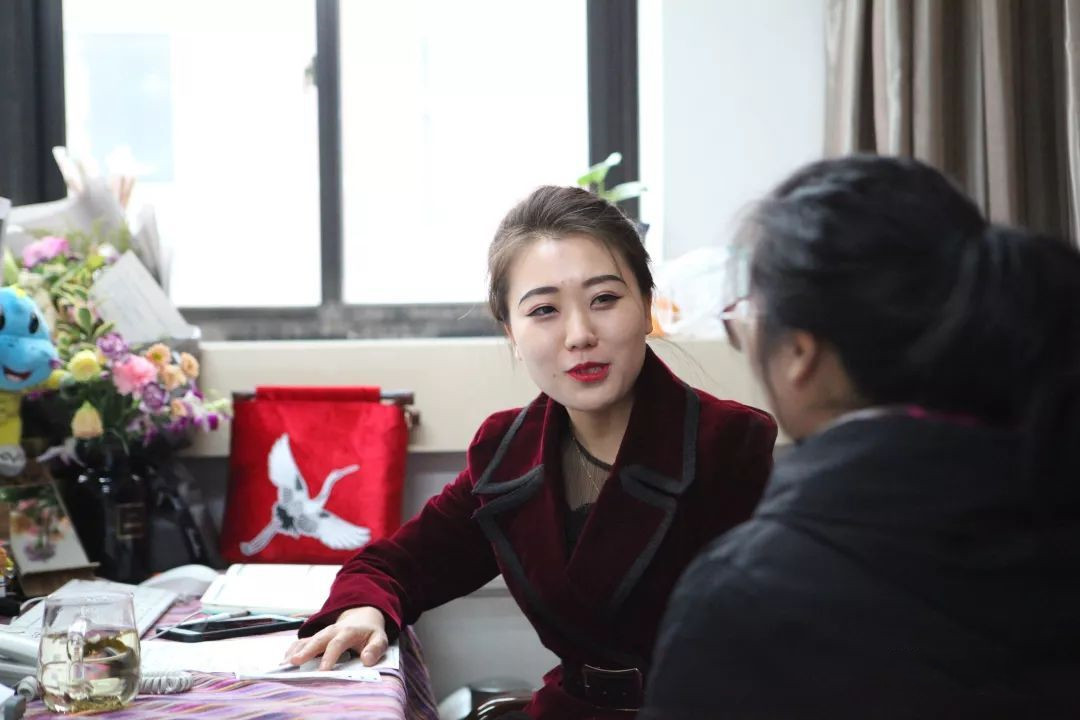 铁饭碗之一的“大学老师”，薪资究竟能有多少？网友：真是没想到