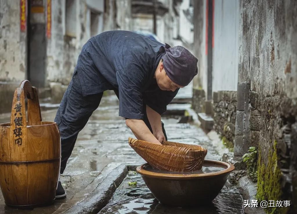 30岁辞职回乡学酿酒，父亲气得大骂