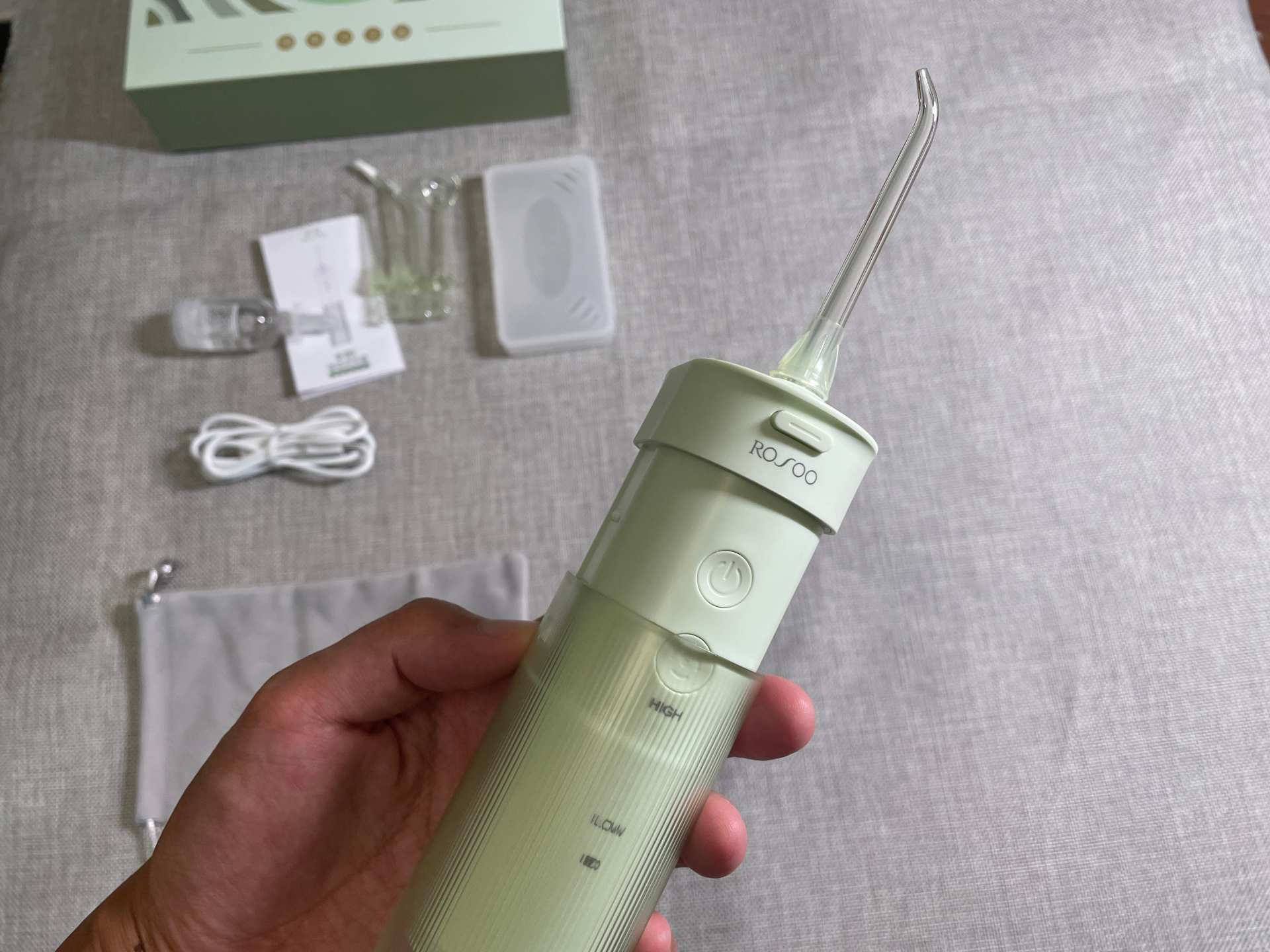 若舒糖果冲牙器体验，牙齿清洁强迫症，这次终于有救了