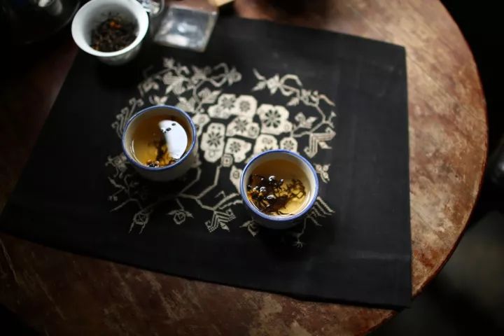 中国最文艺尼姑庵，不烧香只种花，美得想出家！韩红也慕名来参访