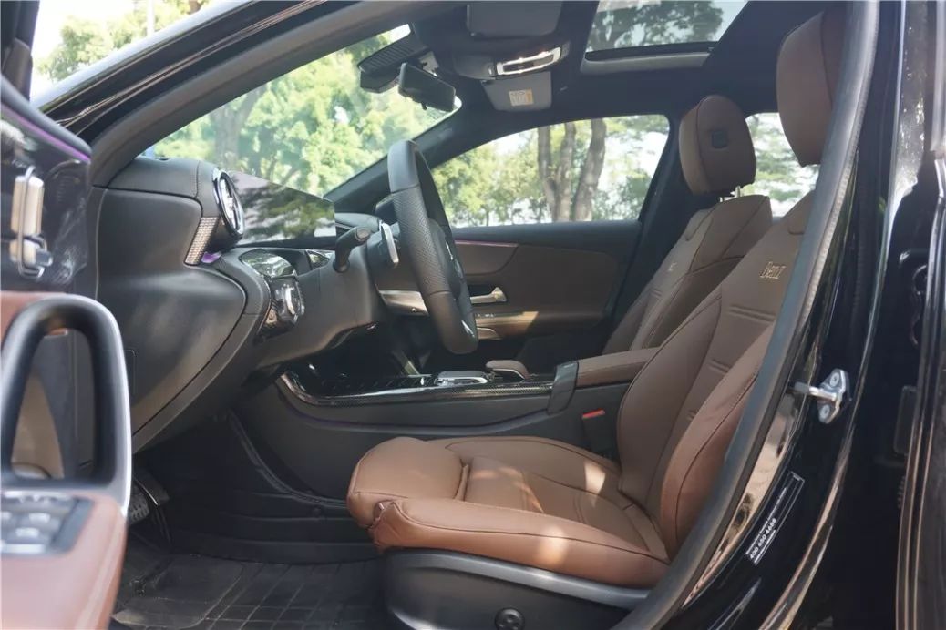 奔驰A200L：驾驶乐趣不逊于宝马，但成为赢家不限于此