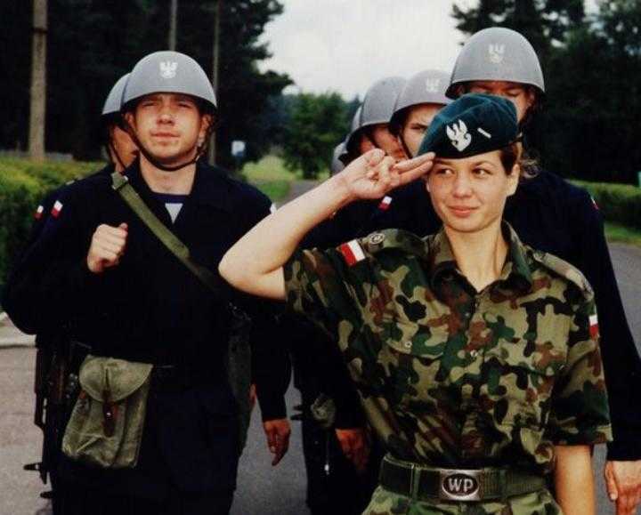 世界上最帅的军礼——波兰"二指礼"