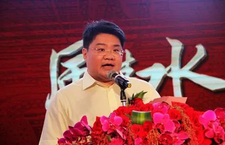 石狮“富二代”正在悄然崛起，「闽商首富」许荣茂子女表现亮眼