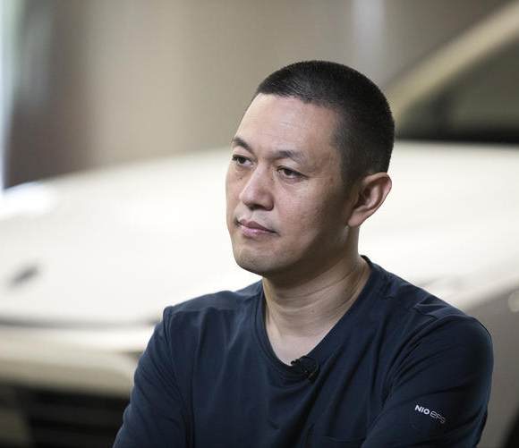 三次创业上市，一个想法就让胡玮炜3年狂赚15亿，李斌究竟多厉害