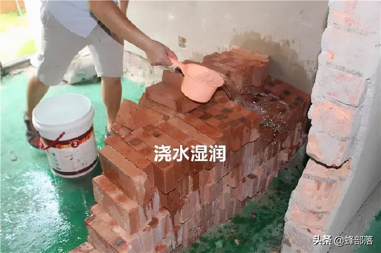 农村自建房墙体为啥会起皮掉落？如何避免和解决，2个解决方法