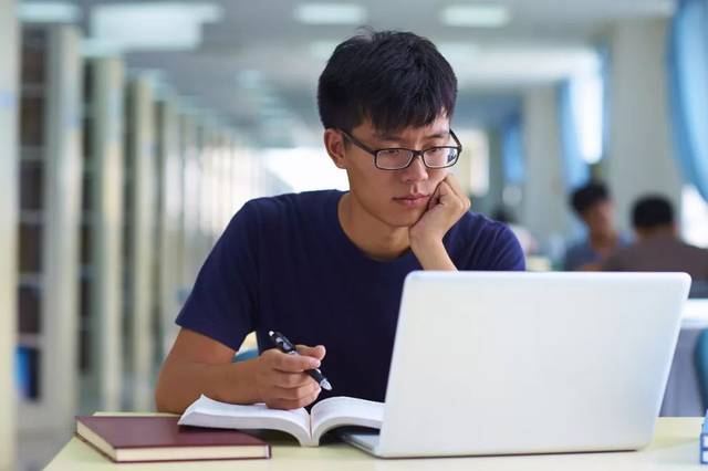 男大学生多高会被认为“矮”?学妹说出心里话，答案有点出人意料