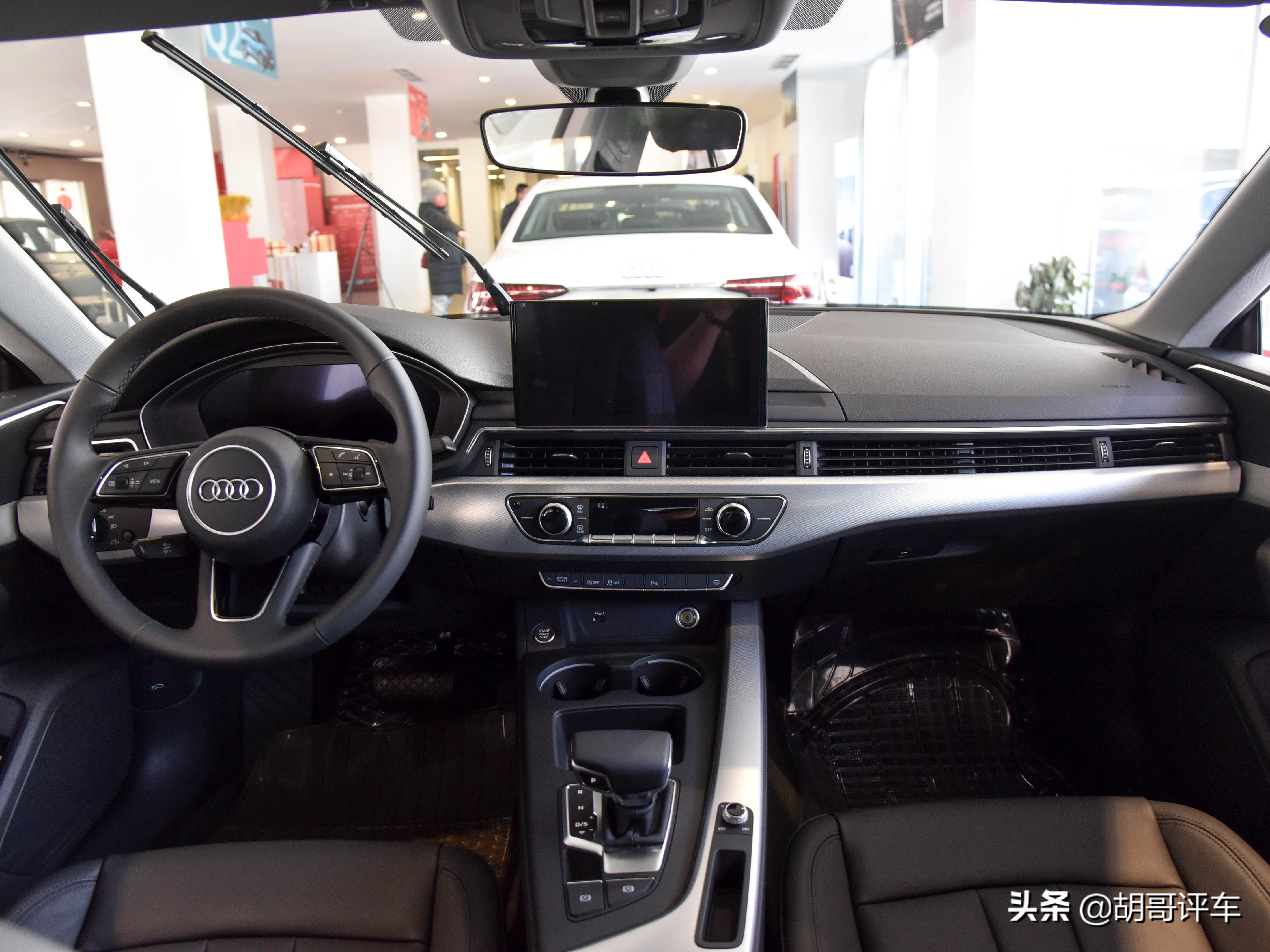 进口的奥迪轿车，舒适性不错外观更帅气，实拍奥迪A5