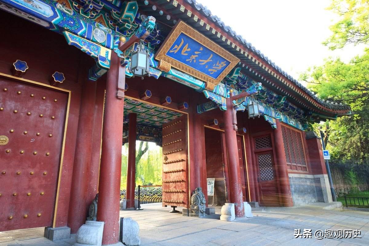 他是北大肄业博士生，负气退学后失业18年，如今靠低保勉强生活