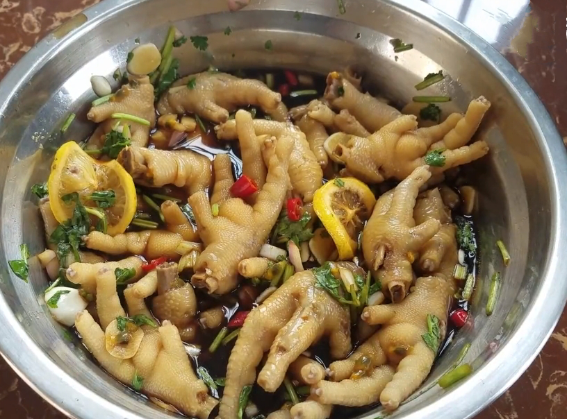 原来柠檬鸡爪做法这么简单，只需“一煮一泡”，学会不用出去买了