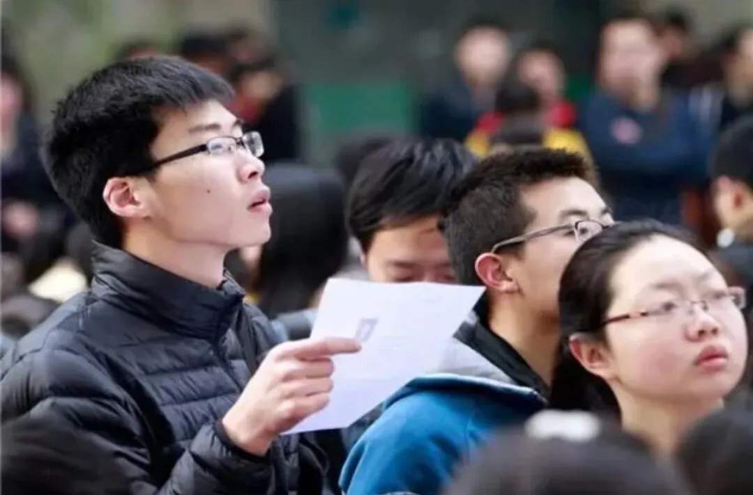 中国“镇守四方”的4所大学，最东边的是佳木斯大学，其他3所呢？