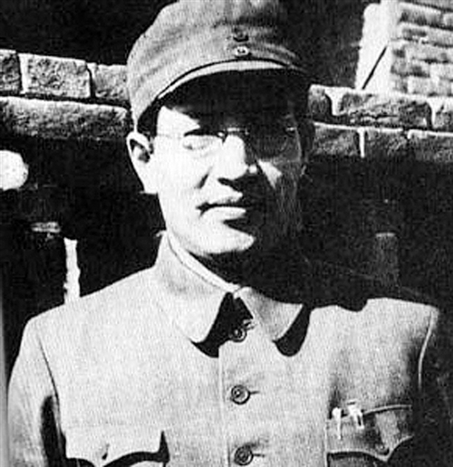 在解放战争中，国共两党之间，阵亡的最高将领分别是谁？