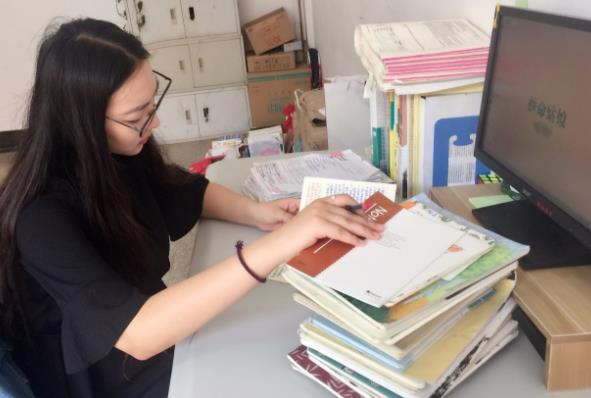 复旦哲学教授行为引争议，网友质疑“德不配位”，学生却习以为常