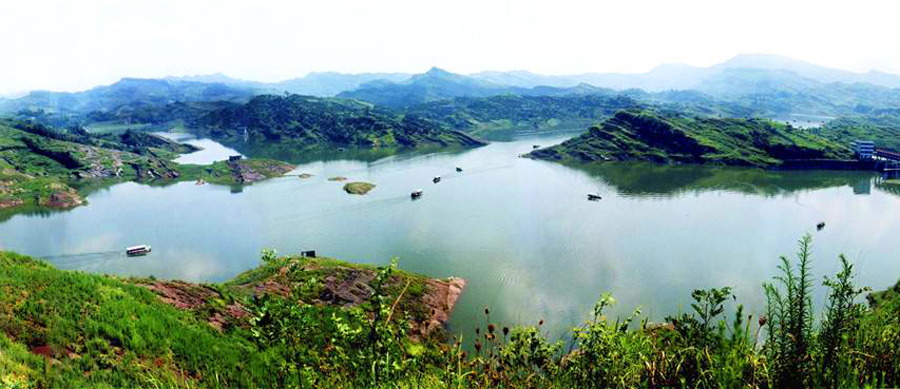 四川达州开江县一个镇,拥有高速公路互通,紧邻飞云温泉景区