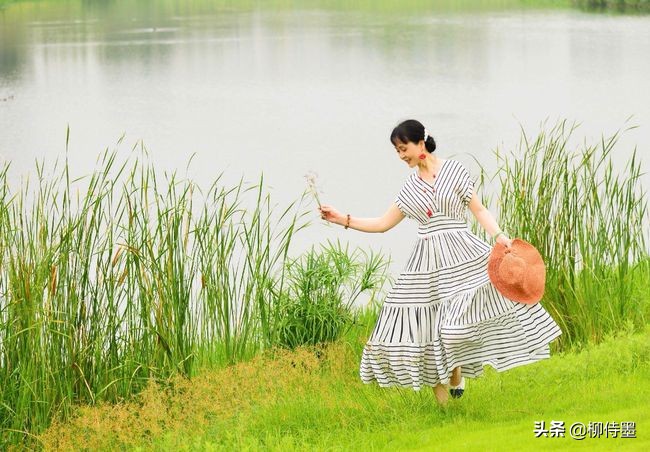 优雅风情阿姨照，如何拍摄才好？中老年女性参考5个摄影技巧