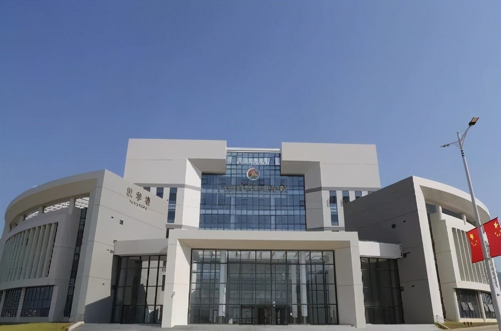 广东科贸职业学院学费宿舍费学校环境宿舍环境怎么样