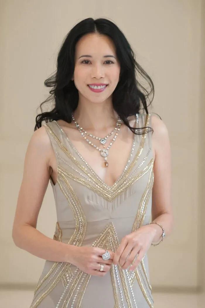 中国最脏的十大女明星(没勇气就别演丑角，这6位女星又丑又脏，毫无偶像包袱却被称经典)