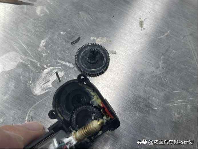 「驾驭科技」整备一台奥迪顶级的豪华旗舰A8，气韵天成的大家风范