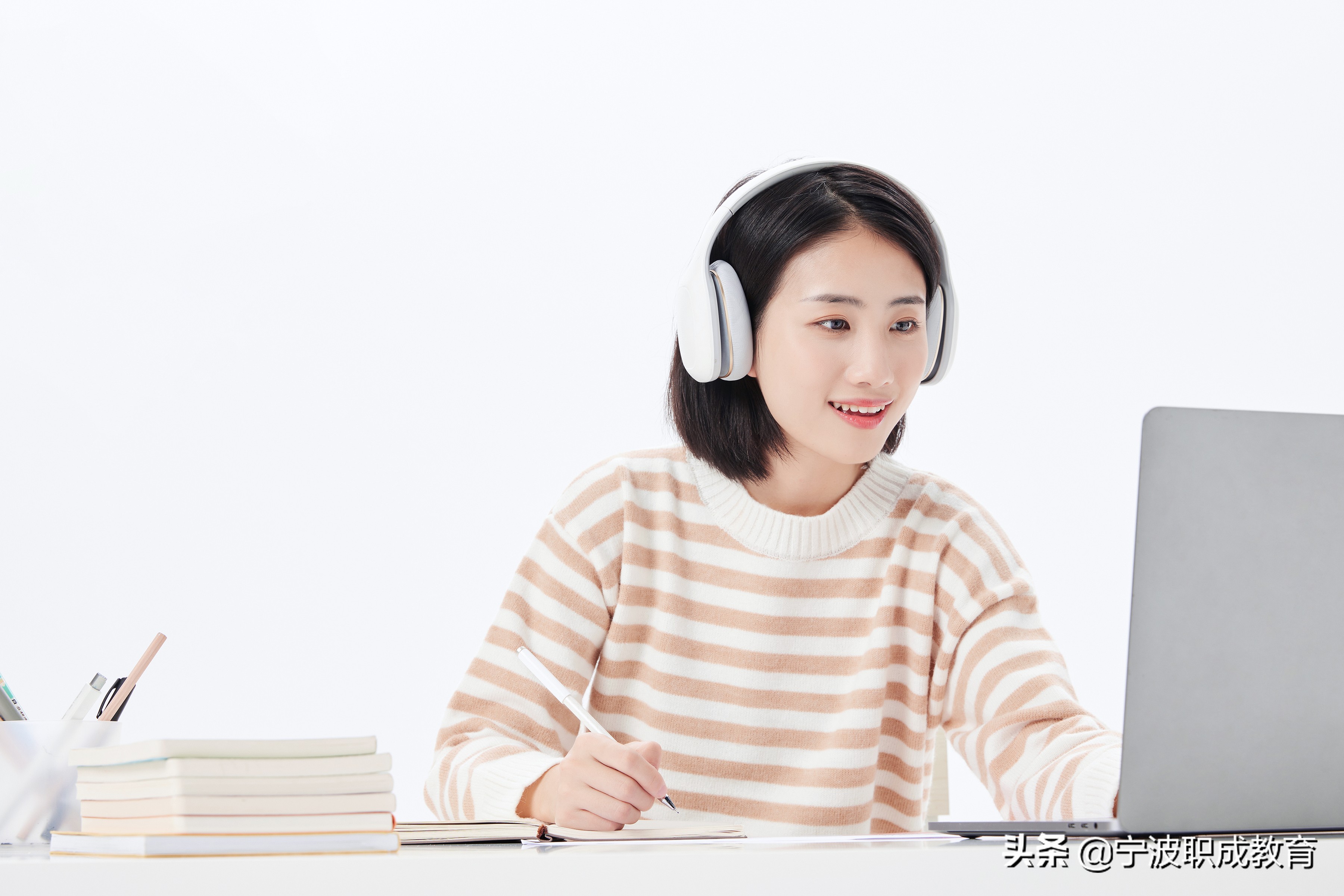 成人本科考试科目有哪些？