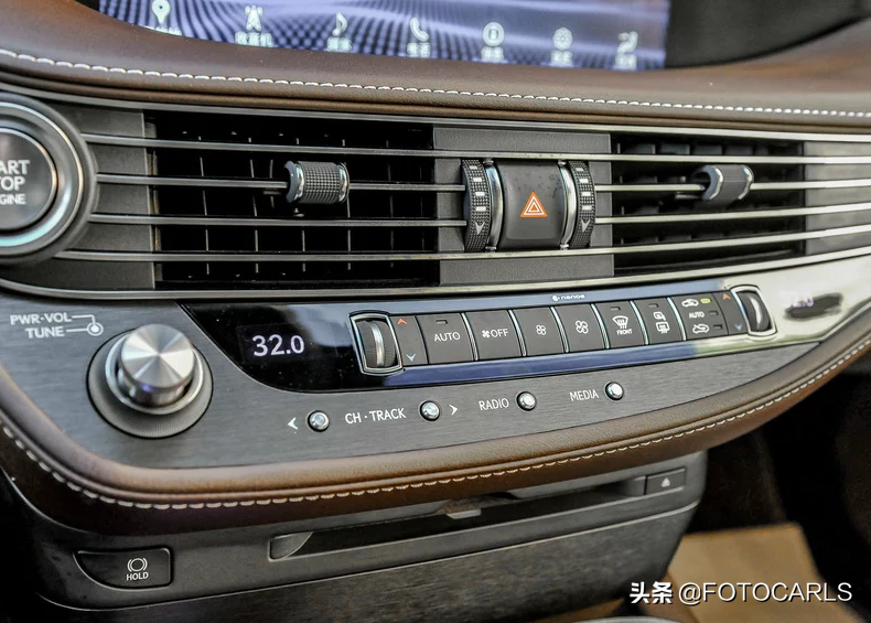 雷克萨斯LS350入门版实拍，售价80.8万起，卖的就是颜值和品质？