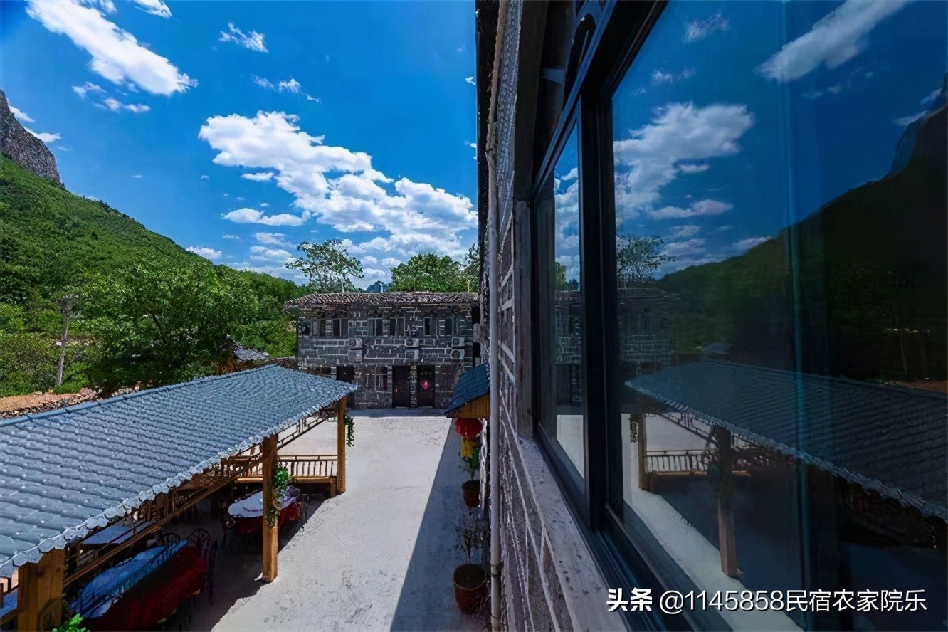 河南万仙山郭亮村探险,遇翠崖仙居民宿,山崖下的小院隐世隔绝