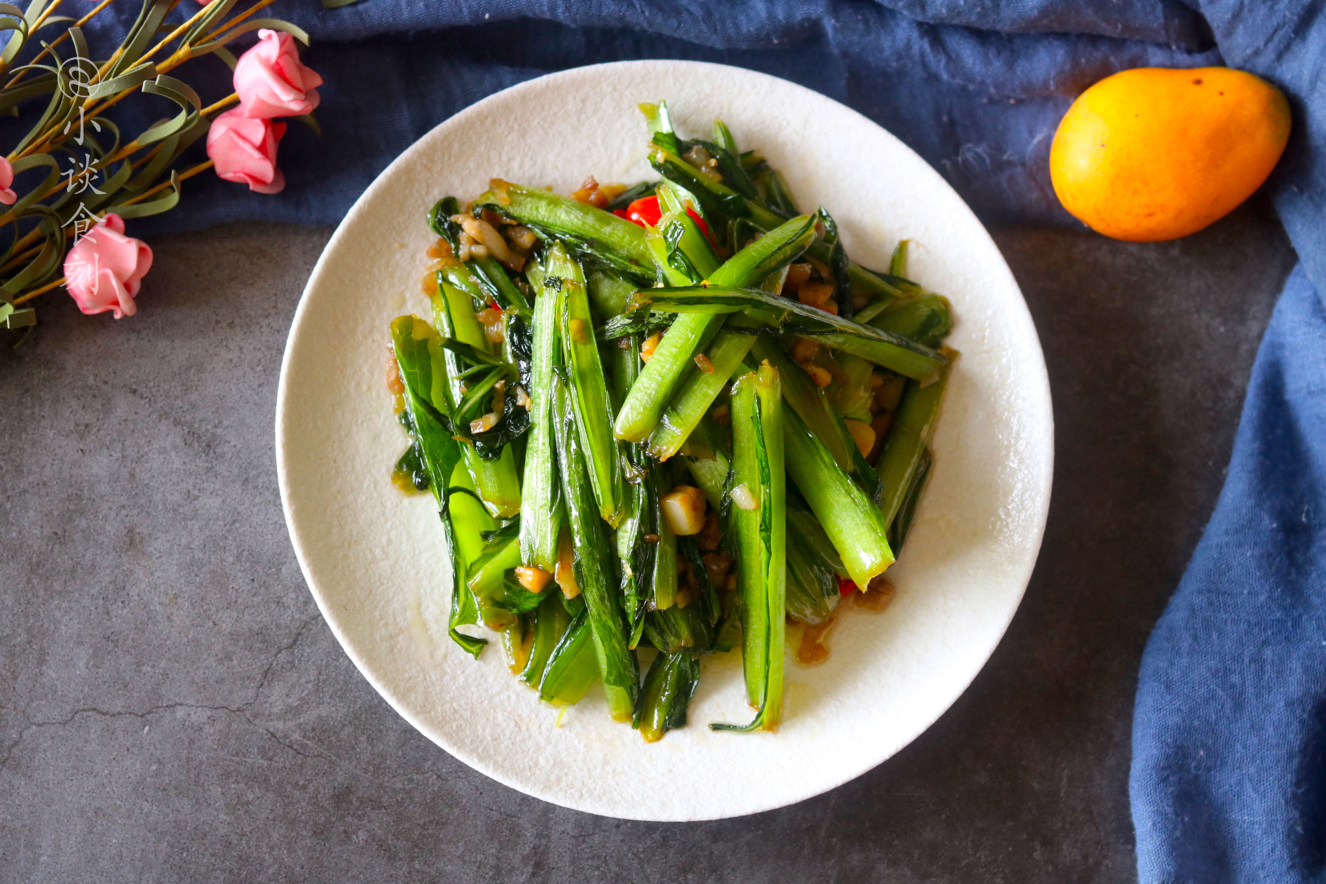 江西人特爱吃的青菜,长得像油麦菜,很多人认错,炒着吃清香脆爽