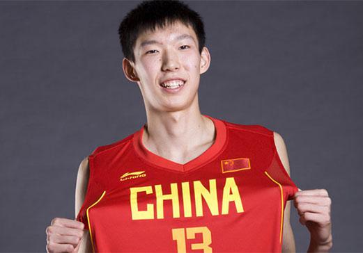 为什么nba球员会退出世界杯(“波兰人”不是归罪周琦退赛的理由！错之规则，才是“万错”之源)