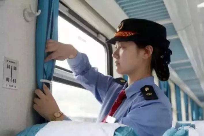 铁路在北票直招一批长期合同制：高铁乘务，铁路电工，铁路信号，火车司机等学员年龄17-25周岁，限招16名